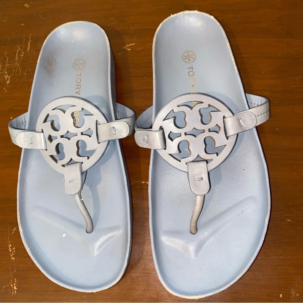 Tory Burch Miller Cloud Blue Gray Sandals with Cutout Logo Design Size 7 1/2 - Picture 3 of 10